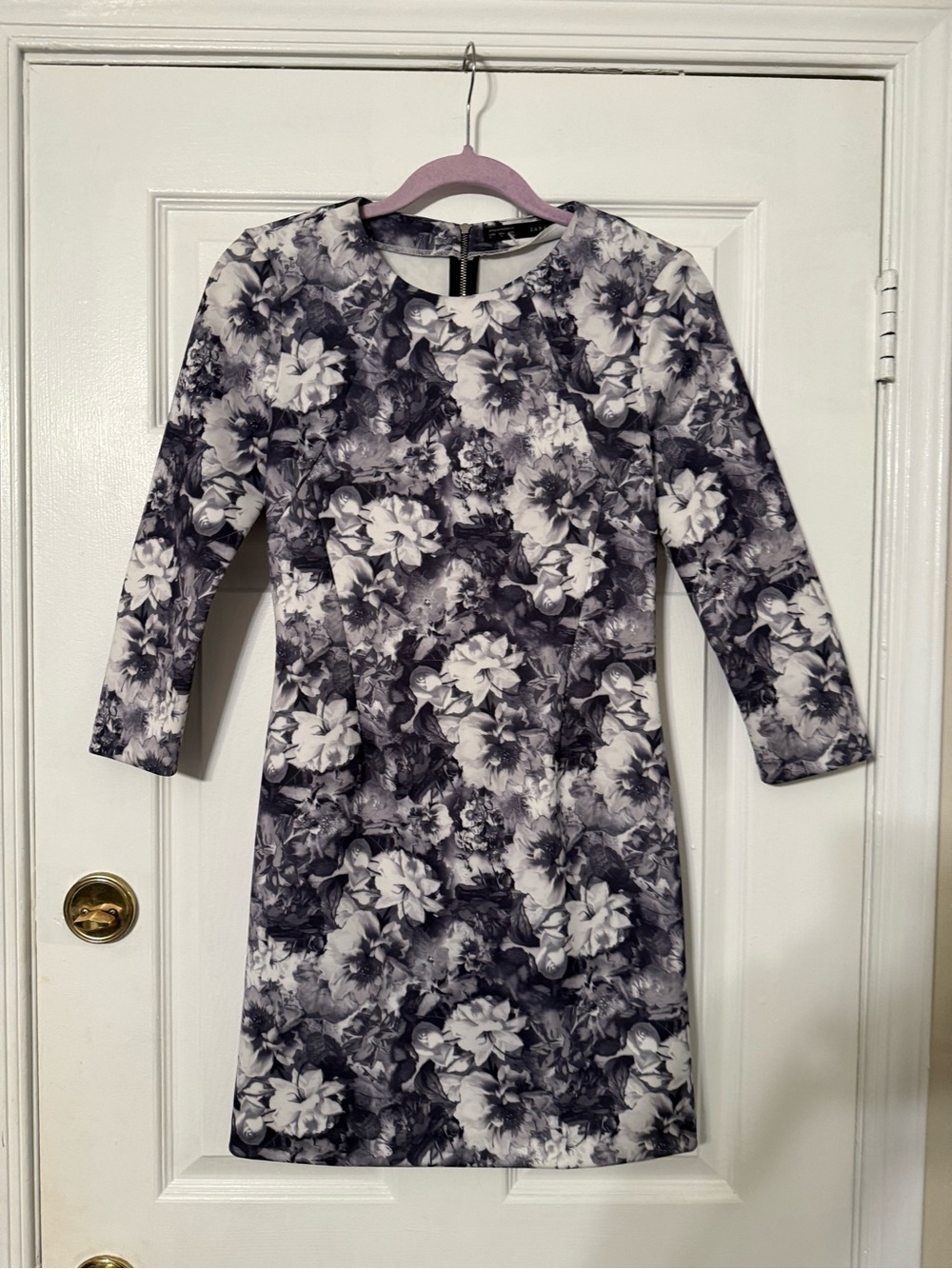 Zara Black & White Floral Long-Sleeve Sheath Dress